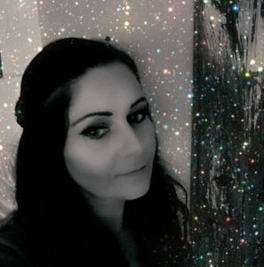 Meet your Posher, Chrystal